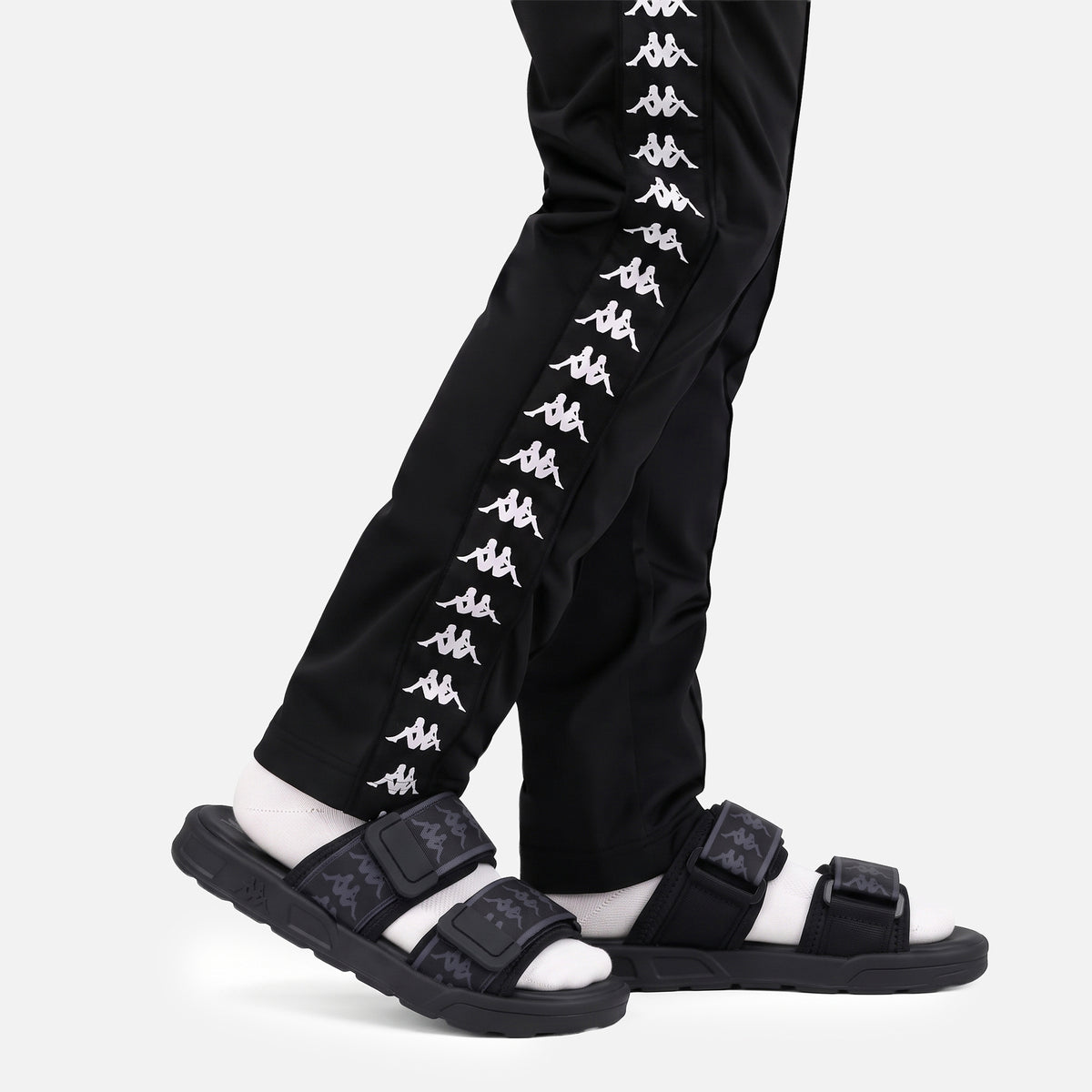 222 Banda Aster 1 - Black / Dark Charcoal