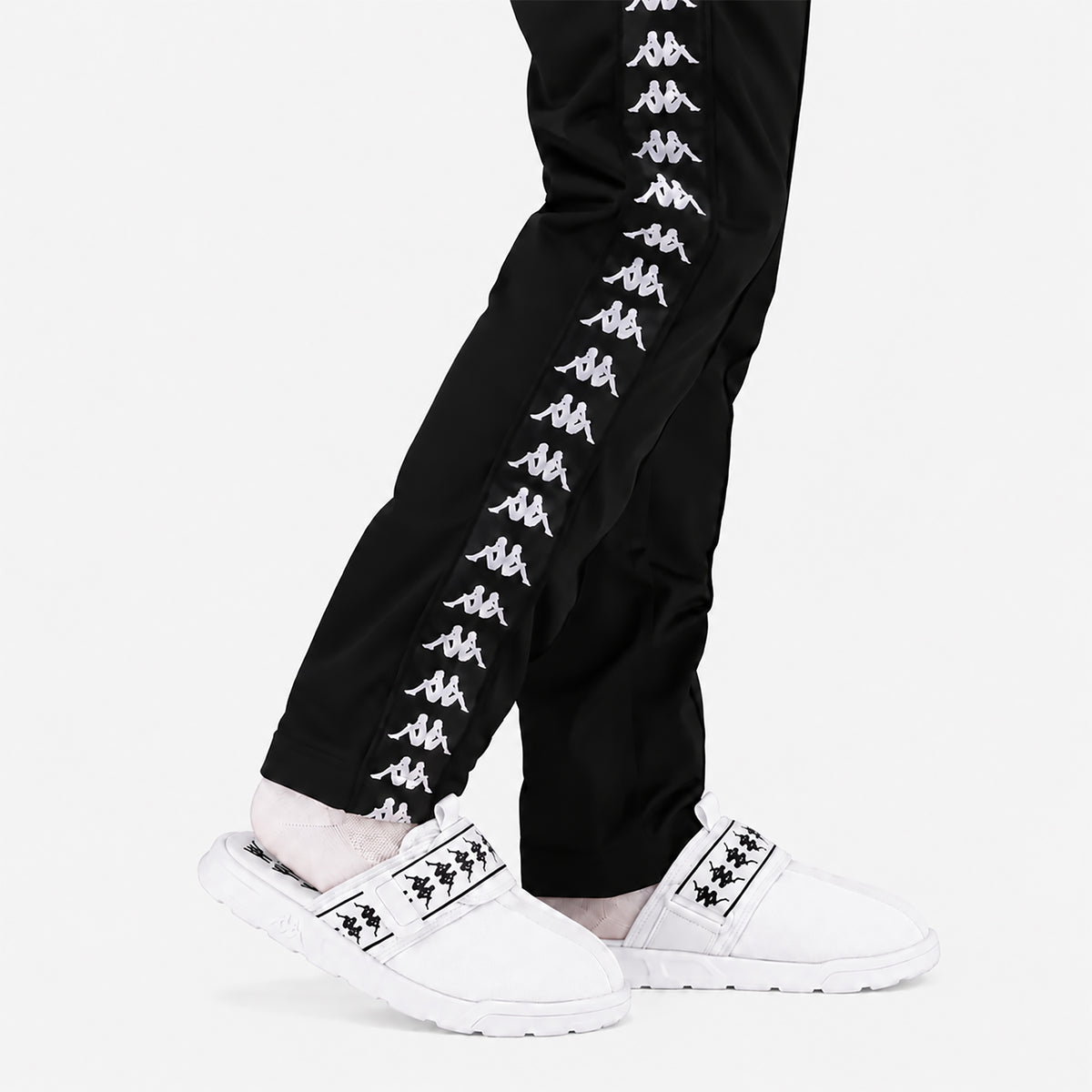 222 Banda Marlam 1 - White / Black
