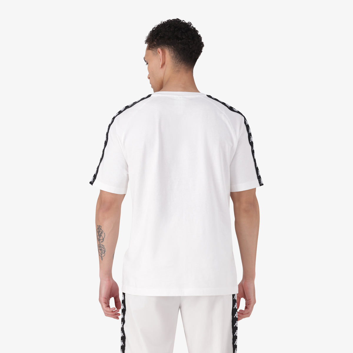 222 Banda Coen - White / Black