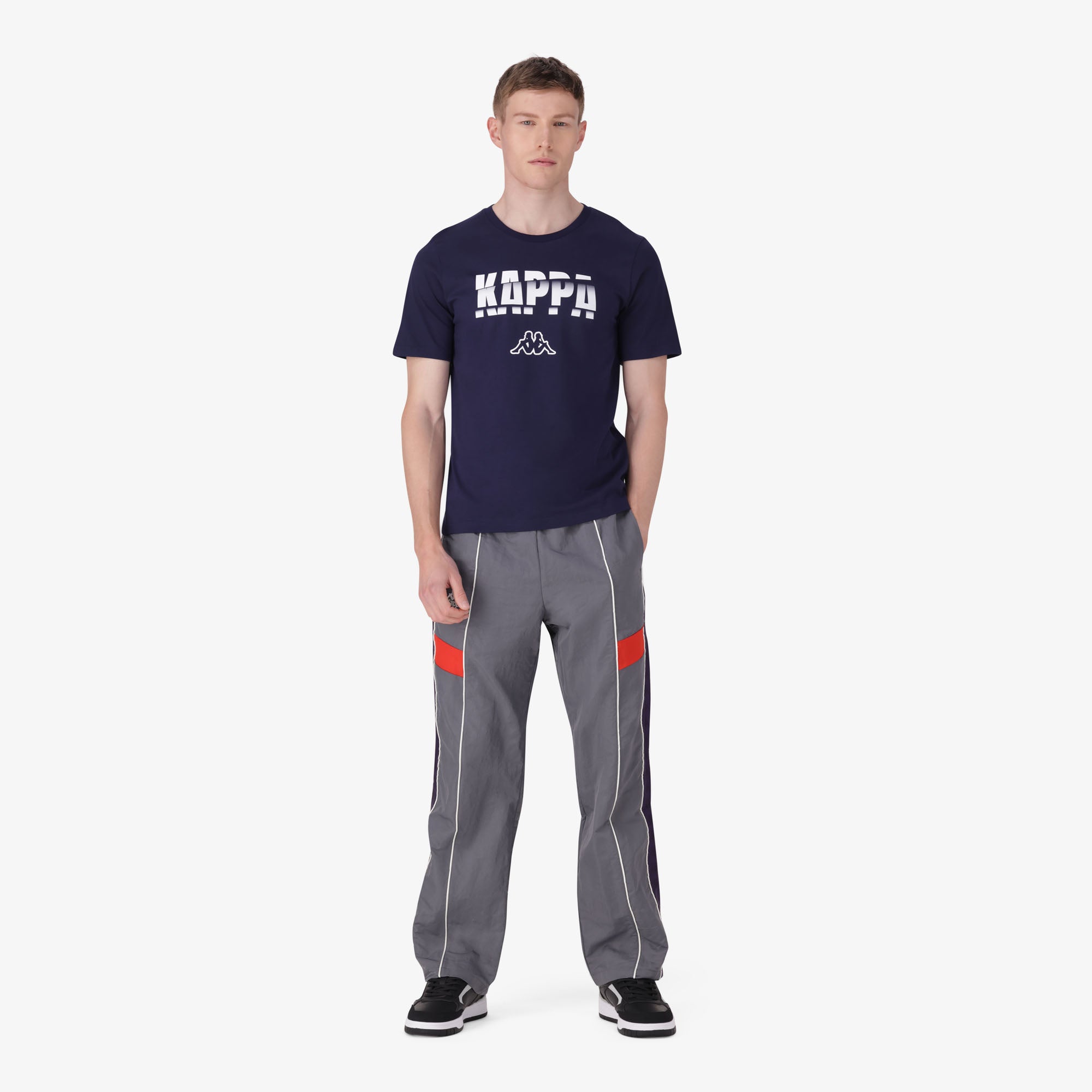 Logo Iurgundy T-Shirt - Black