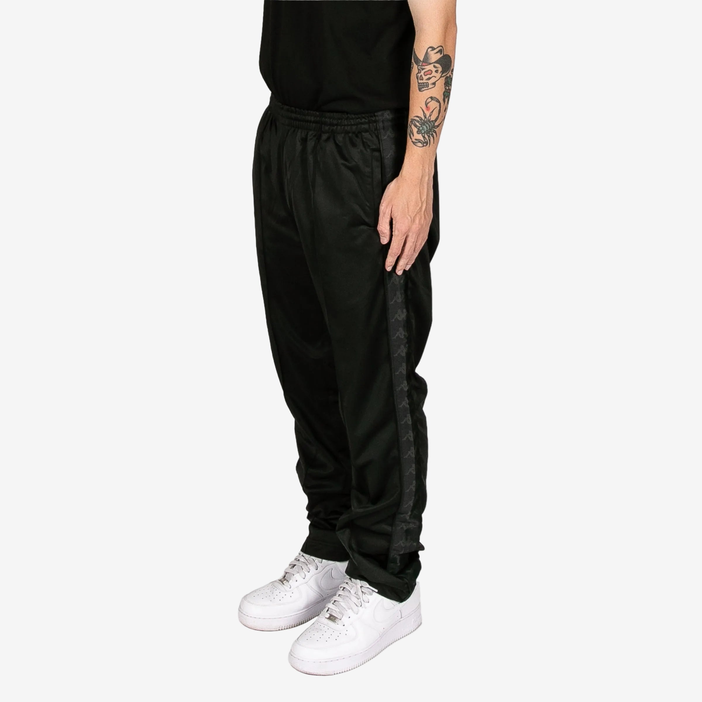 222 Banda Astoriazz Trackpant - Black Black Jet | Kappa USA