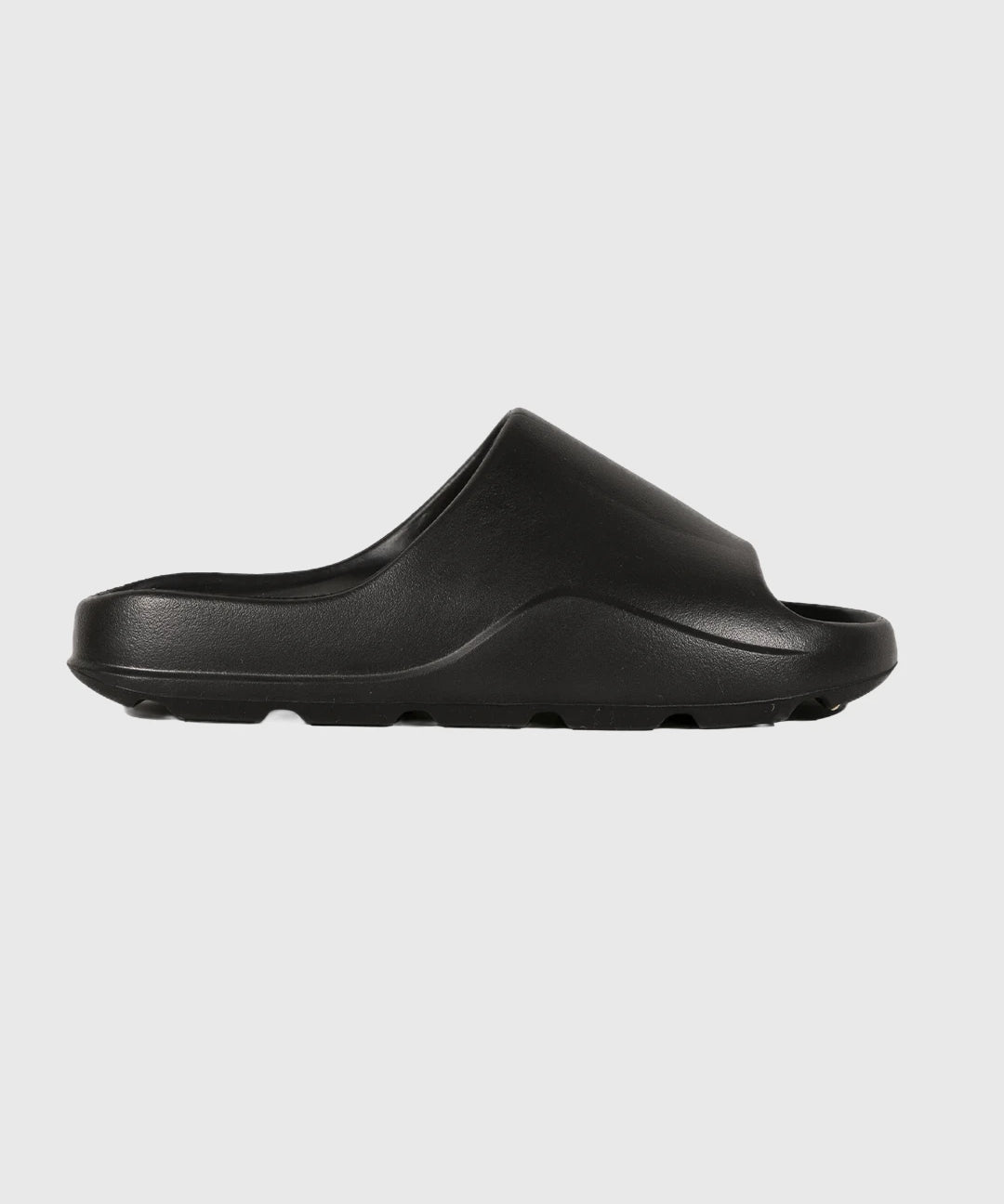 kappa-authentic-plume-1-371F3HW-A30-Slides-_0027_Black_3efb25e9-b9a4-46a9-b978-e19d6583e8d5.webp